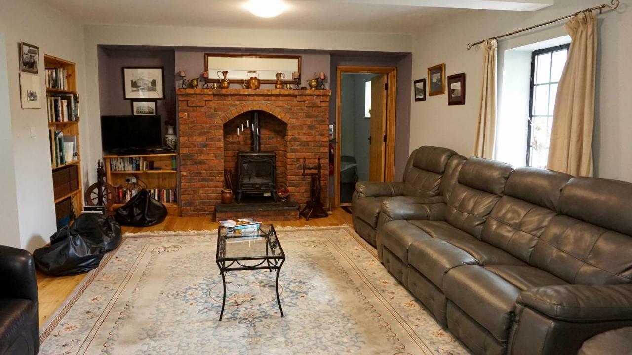 Cartron House Bed & Breakfast Ballinakill  ภายนอก รูปภาพ