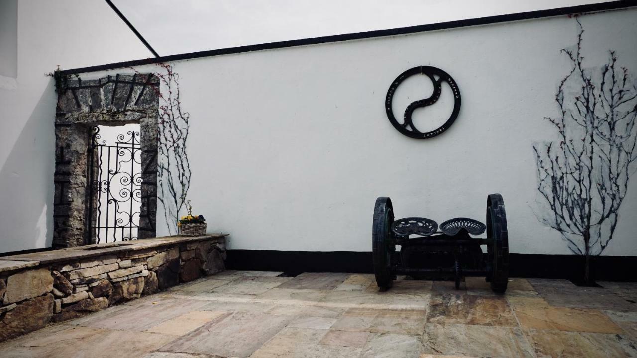 Cartron House Bed & Breakfast Ballinakill  ภายนอก รูปภาพ