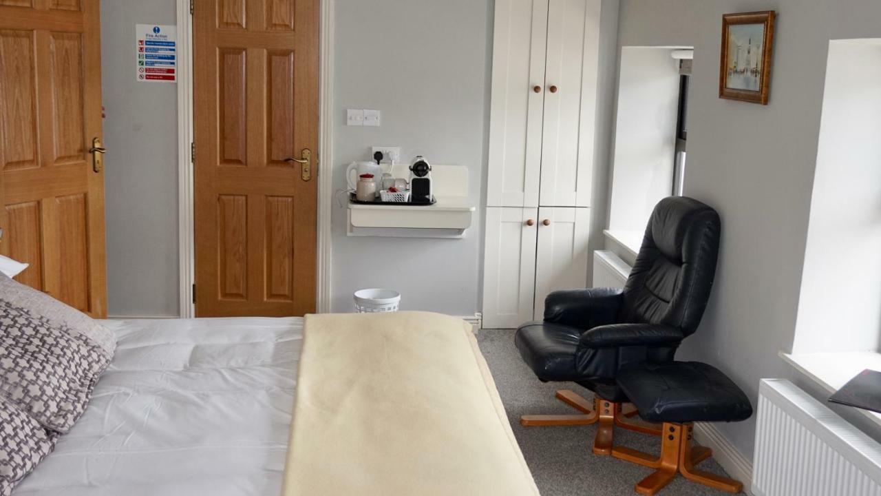 Cartron House Bed & Breakfast Ballinakill  ภายนอก รูปภาพ
